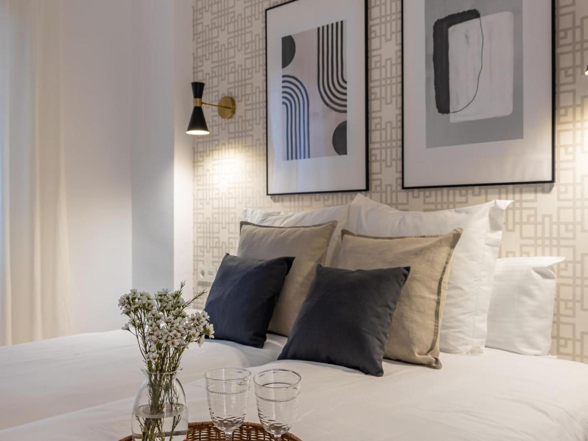 Central Stylish And Elegant 1 & 2 Bedroom Apartments III Grenade Extérieur photo