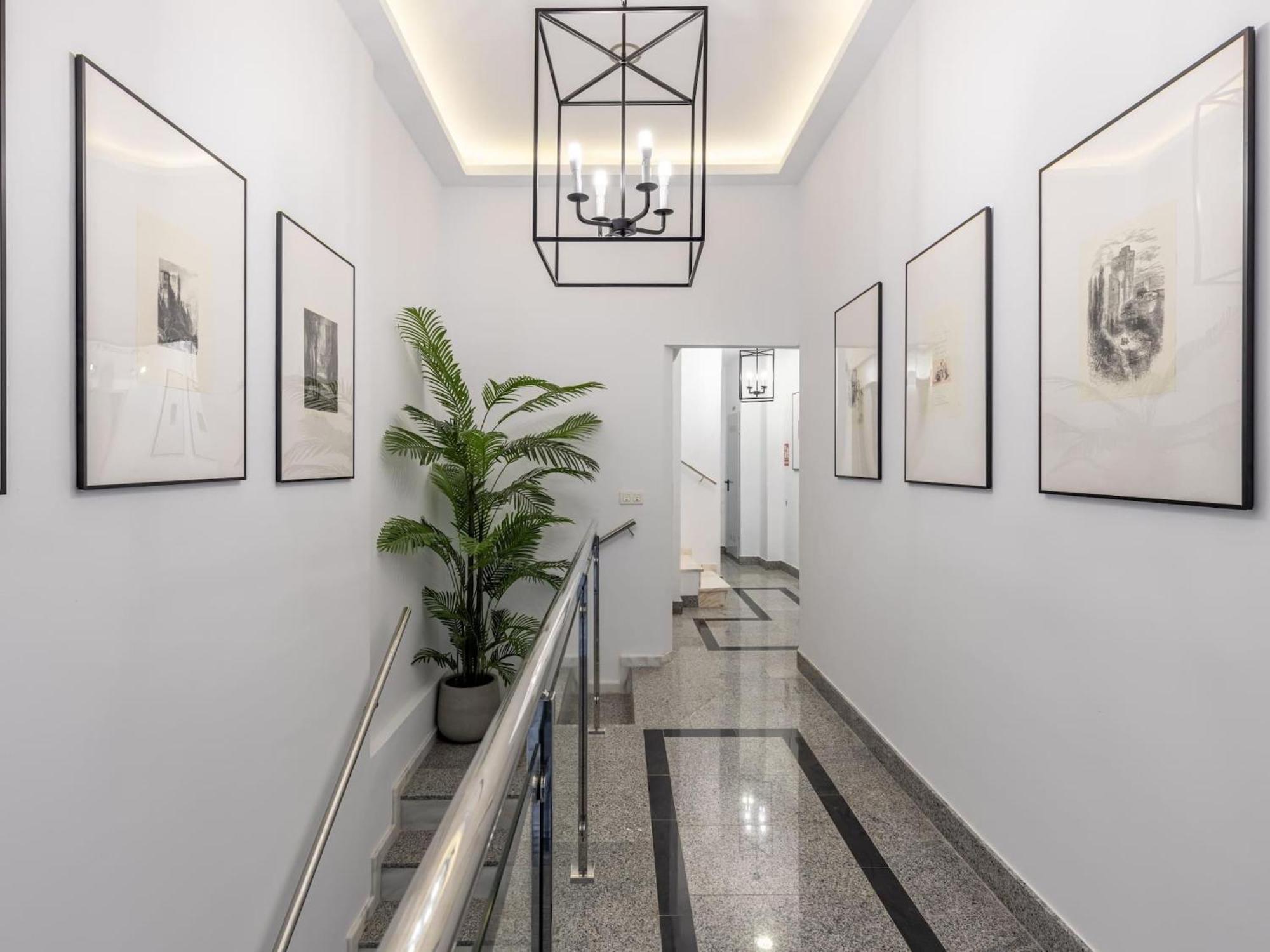 Central Stylish And Elegant 1 & 2 Bedroom Apartments III Grenade Extérieur photo