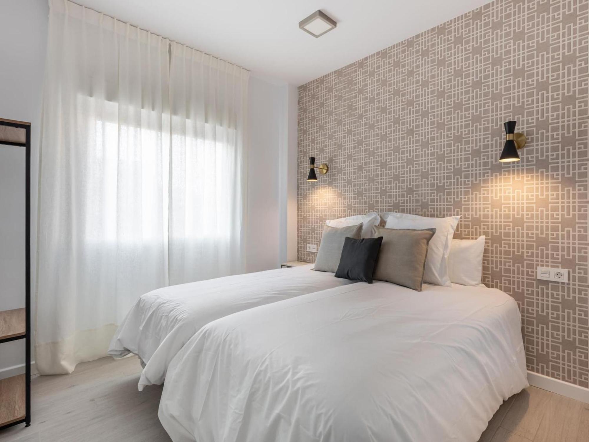 Central Stylish And Elegant 1 & 2 Bedroom Apartments III Grenade Extérieur photo