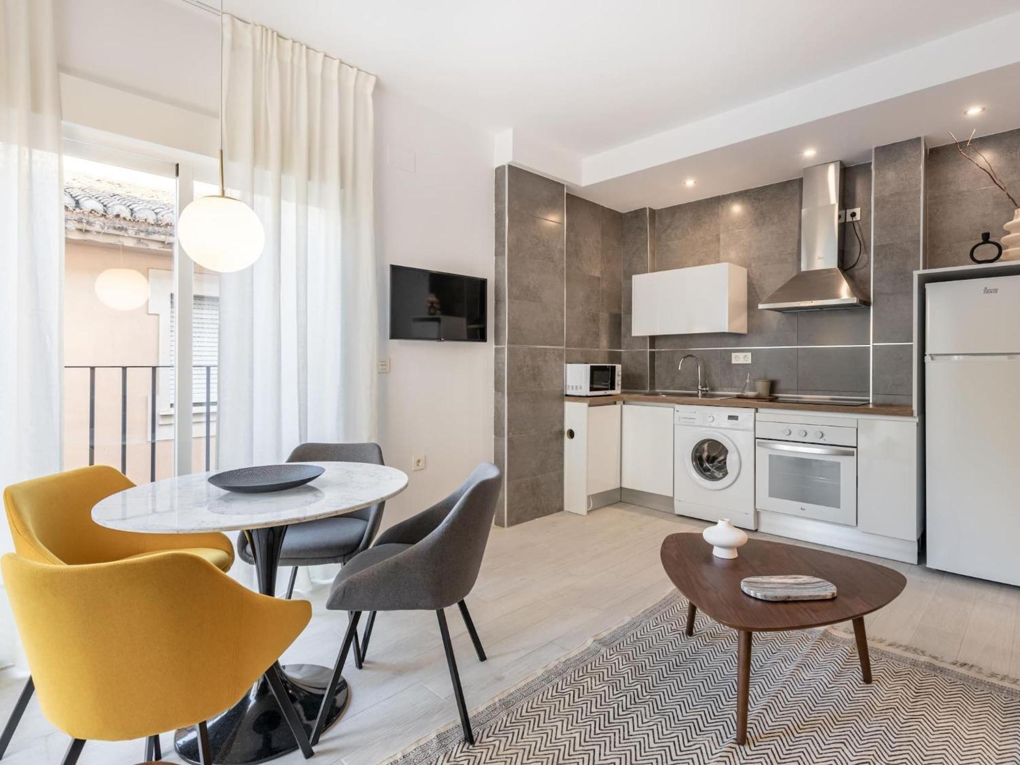 Central Stylish And Elegant 1 & 2 Bedroom Apartments III Grenade Extérieur photo