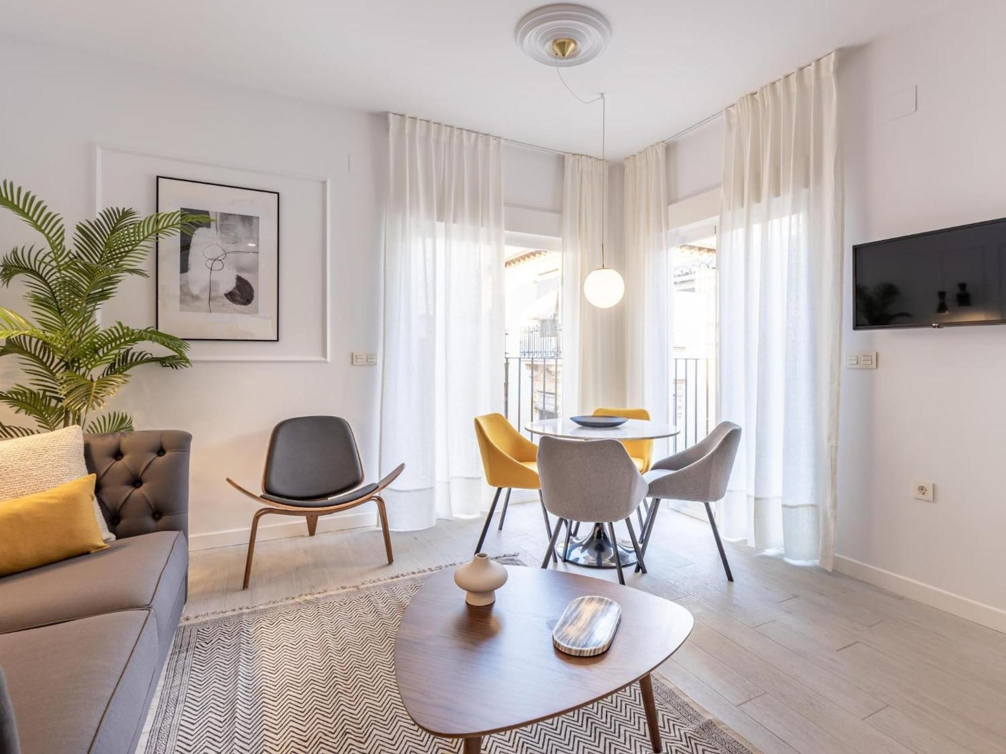 Central Stylish And Elegant 1 & 2 Bedroom Apartments III Grenade Extérieur photo